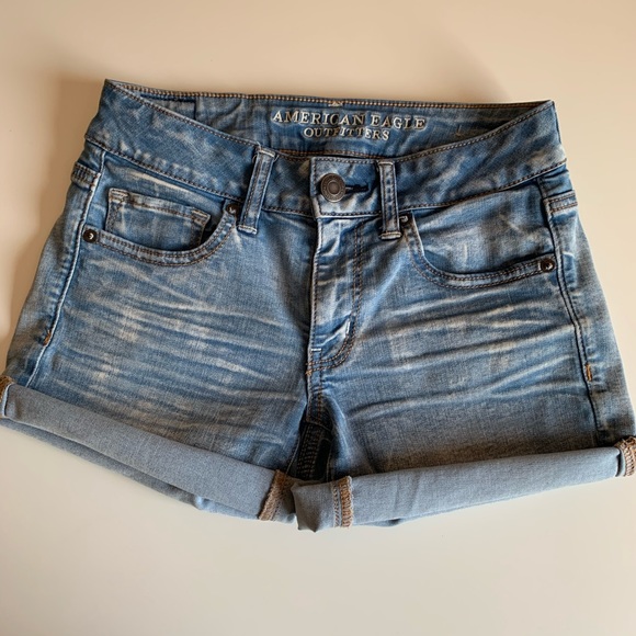 American Eagle Outfitters Pants - aeo shorts